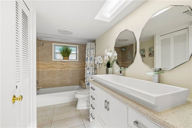 3820 Indian River Drive E, Vero Beach, FL 32963