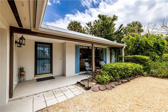 3820 Indian River Drive E, Vero Beach, FL 32963
