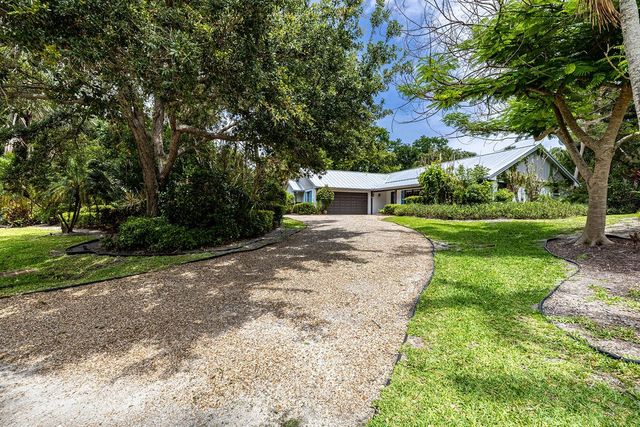 3820 Indian River Drive E, Vero Beach, FL 32963