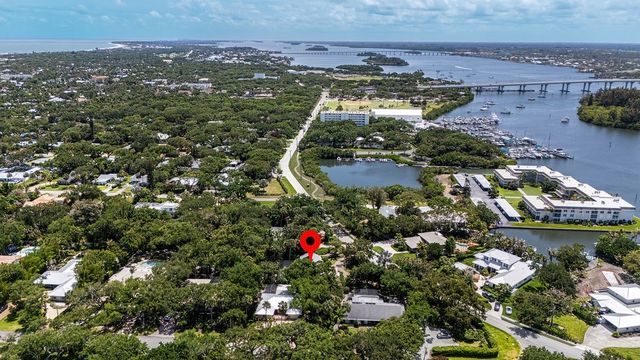 3820 Indian River Drive E, Vero Beach, FL 32963