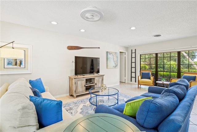 3820 Indian River Drive E, Vero Beach, FL 32963
