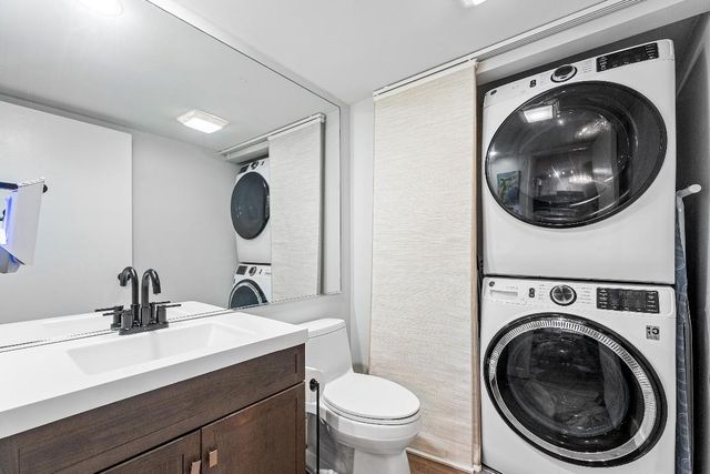 707 7th Court, Palm Beach Gardens, FL 33410