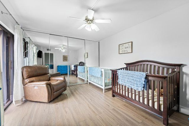 707 7th Court, Palm Beach Gardens, FL 33410