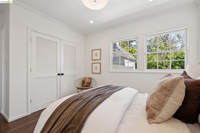 165 Bell Ave, Piedmont, CA 94611