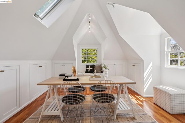 165 Bell Ave, Piedmont, CA 94611