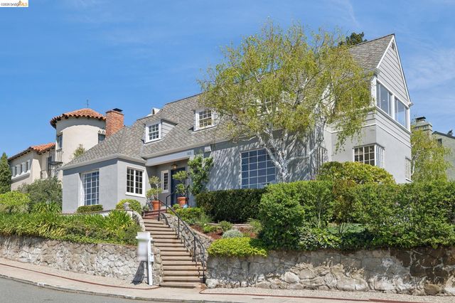 165 Bell Ave, Piedmont, CA 94611