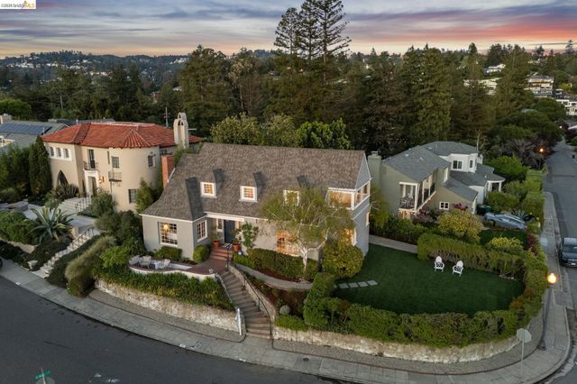 165 Bell Ave, Piedmont, CA 94611