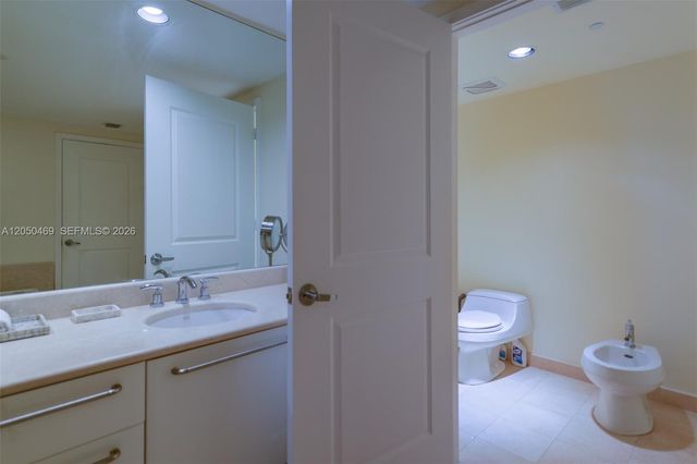 3101 S Ocean Dr 404, Hollywood, FL 33019