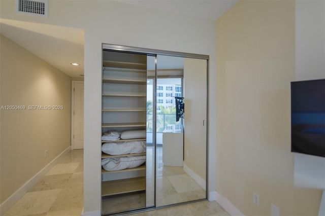 3101 S Ocean Dr 404, Hollywood, FL 33019