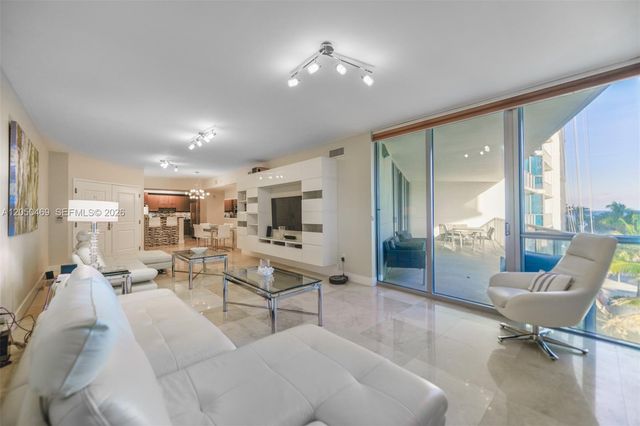 3101 S Ocean Dr 404, Hollywood, FL 33019