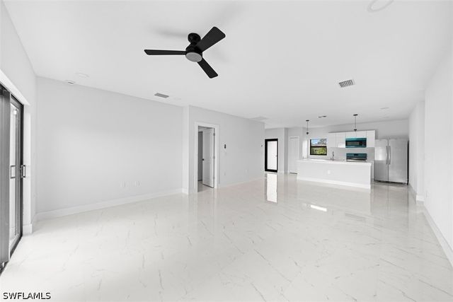 2814 12th ST SW, Lehigh Acres, FL 33976