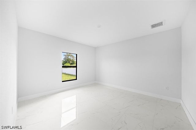 2814 12th ST SW, Lehigh Acres, FL 33976