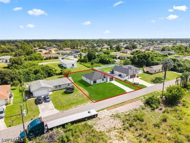 2814 12th ST SW, Lehigh Acres, FL 33976
