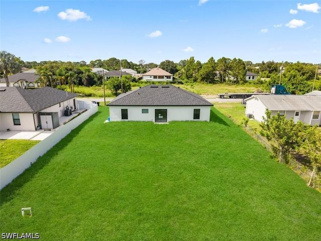 2814 12th ST SW, Lehigh Acres, FL 33976