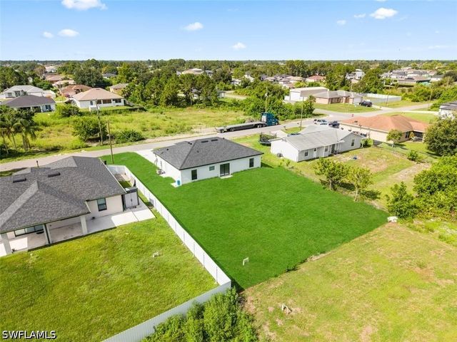 2814 12th ST SW, Lehigh Acres, FL 33976