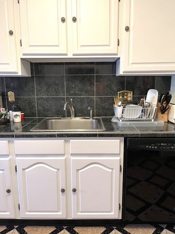 365 Mather Street 27, Hamden, CT 06514