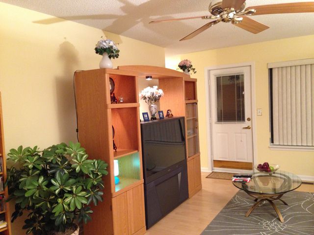 365 Mather Street 27, Hamden, CT 06514