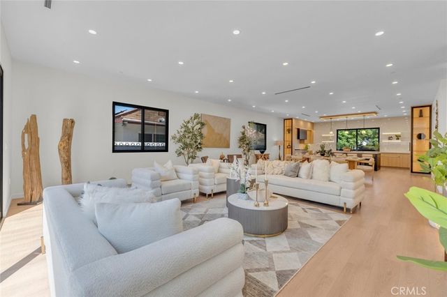 6709 Goodland Avenue, North Hollywood, CA 91606