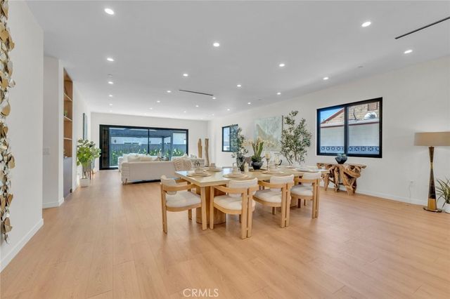 6709 Goodland Avenue, North Hollywood, CA 91606
