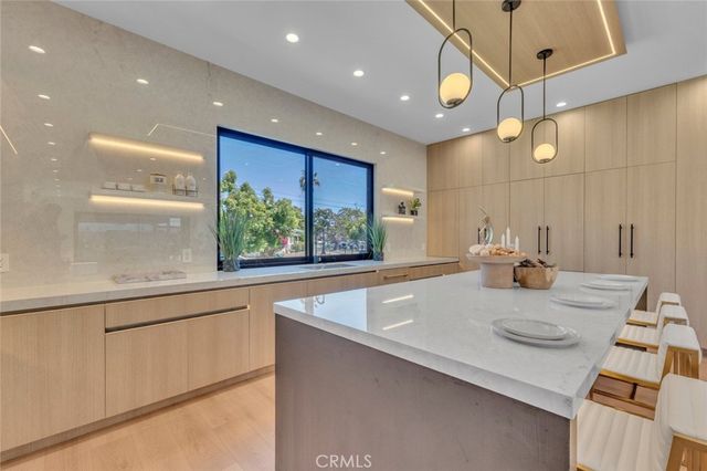 6709 Goodland Avenue, North Hollywood, CA 91606
