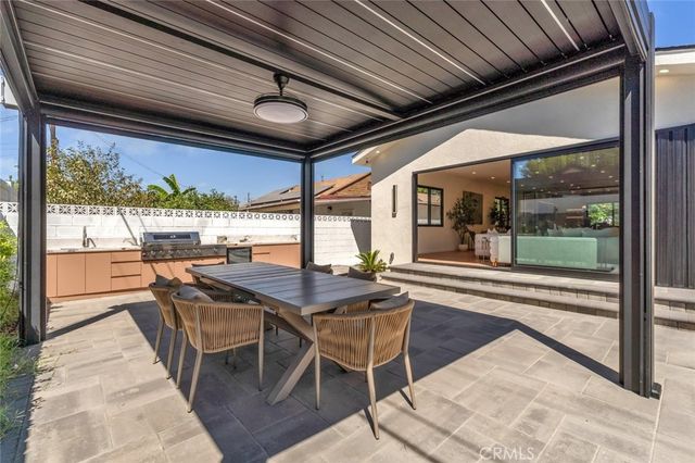 6709 Goodland Avenue, North Hollywood, CA 91606