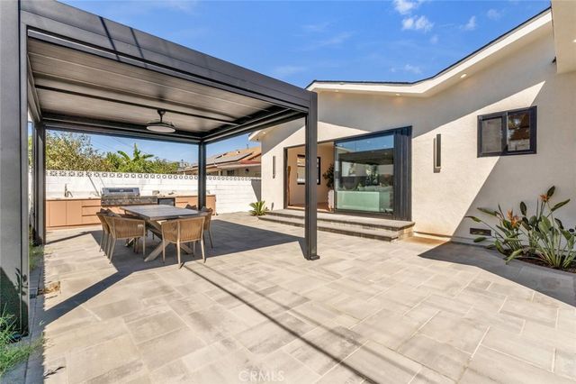 6709 Goodland Avenue, North Hollywood, CA 91606