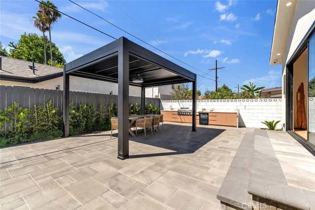 6709 Goodland Avenue, North Hollywood, CA 91606