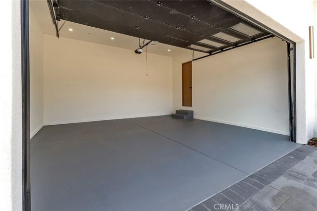 6709 Goodland Avenue, North Hollywood, CA 91606