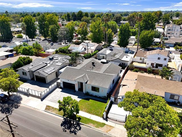 6709 Goodland Avenue, North Hollywood, CA 91606