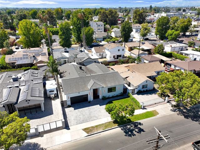 6709 Goodland Avenue, North Hollywood, CA 91606