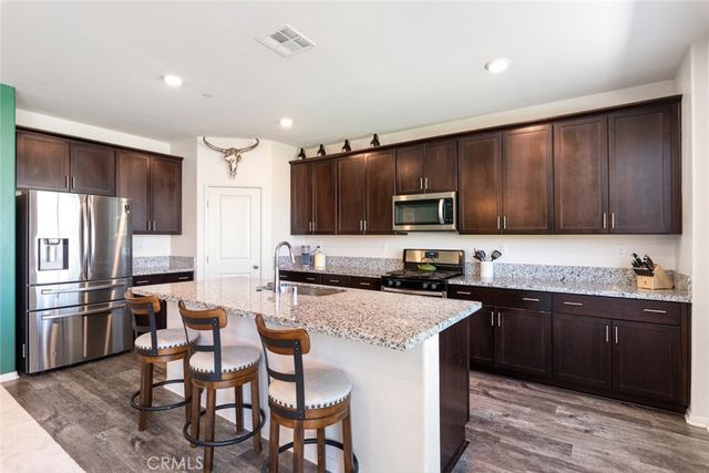 29517 Summerly Place, Lake Elsinore, CA 92530