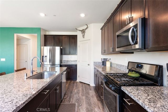 29517 Summerly Place, Lake Elsinore, CA 92530