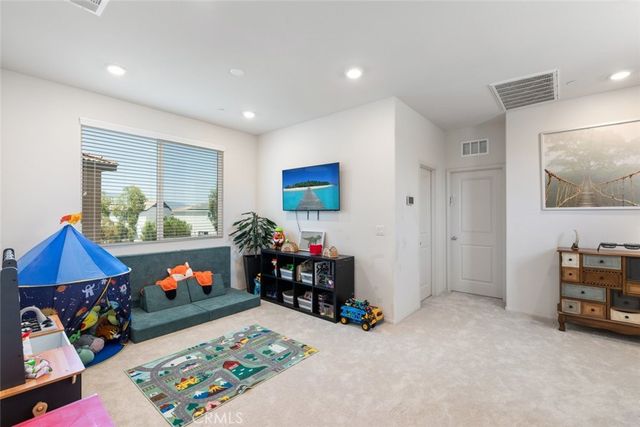 29517 Summerly Place, Lake Elsinore, CA 92530