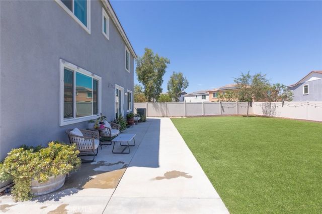 29517 Summerly Place, Lake Elsinore, CA 92530