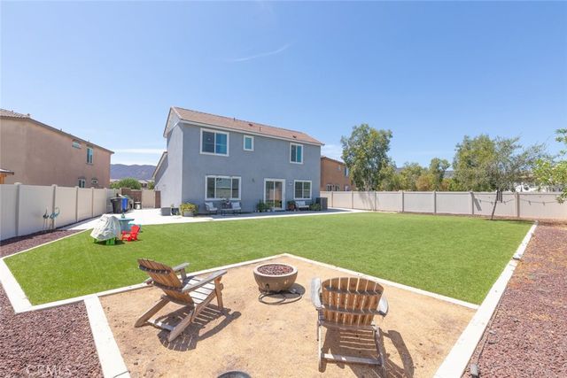 29517 Summerly Place, Lake Elsinore, CA 92530