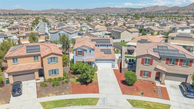 29517 Summerly Place, Lake Elsinore, CA 92530