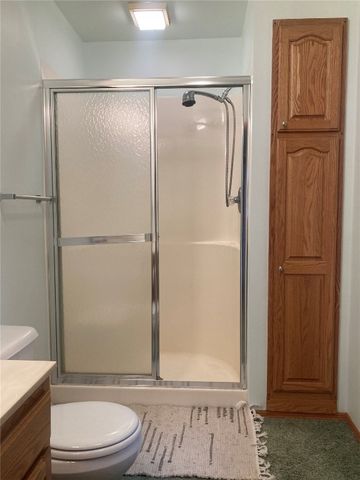 202 S 9th Avenue, Vinton, IA 52349