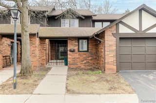 29332 Wellington Road, Southfield, MI 48034