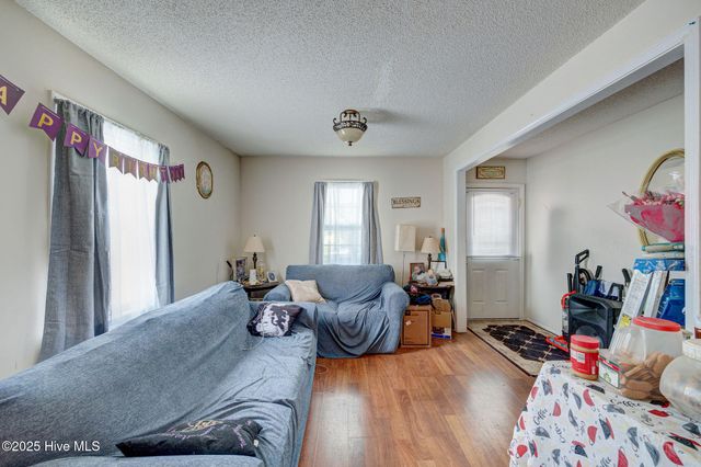 118 S 11th Street, Wilmington, NC 28401