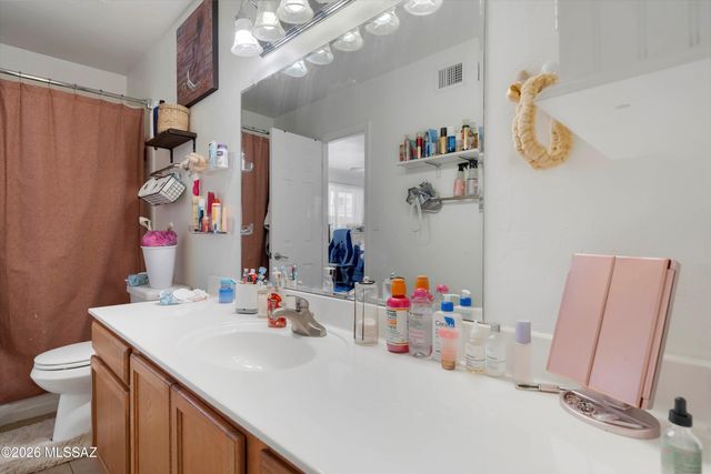 915 N Venice Ave Apt B, Tucson, AZ 85711