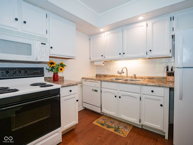 4251 Woodsage Trace, Indianapolis, IN 46237