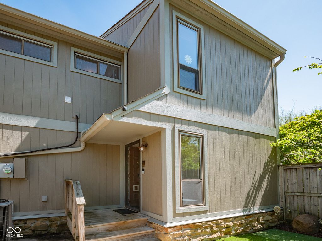 4251 Woodsage Trace, Indianapolis, IN 46237