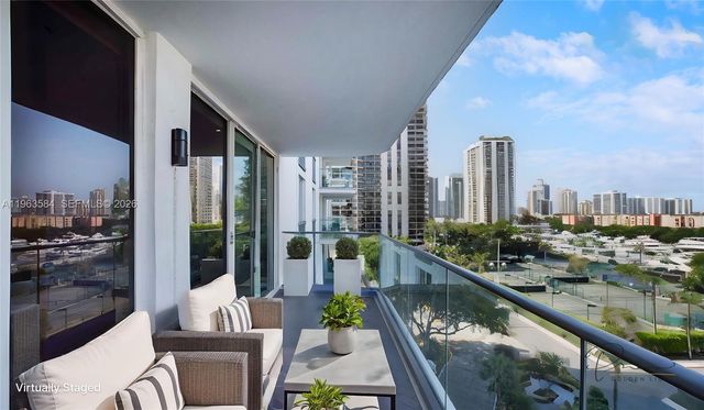 19707 Turnberry Way 8B, Aventura, FL 33180