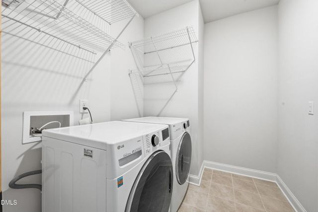 829 Summit Crest Court, Apex, NC 27523