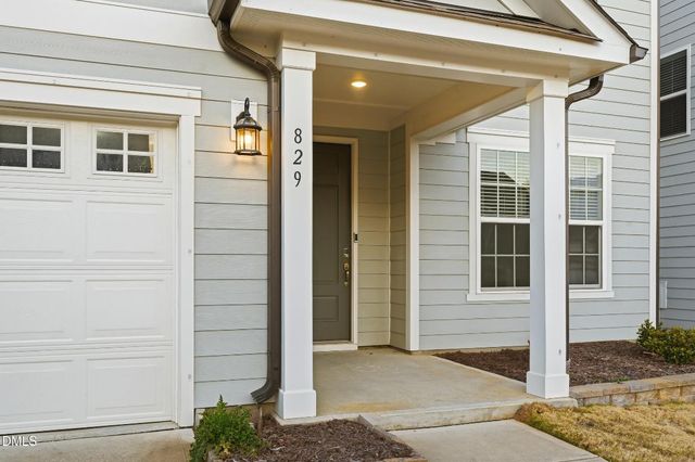 829 Summit Crest Court, Apex, NC 27523
