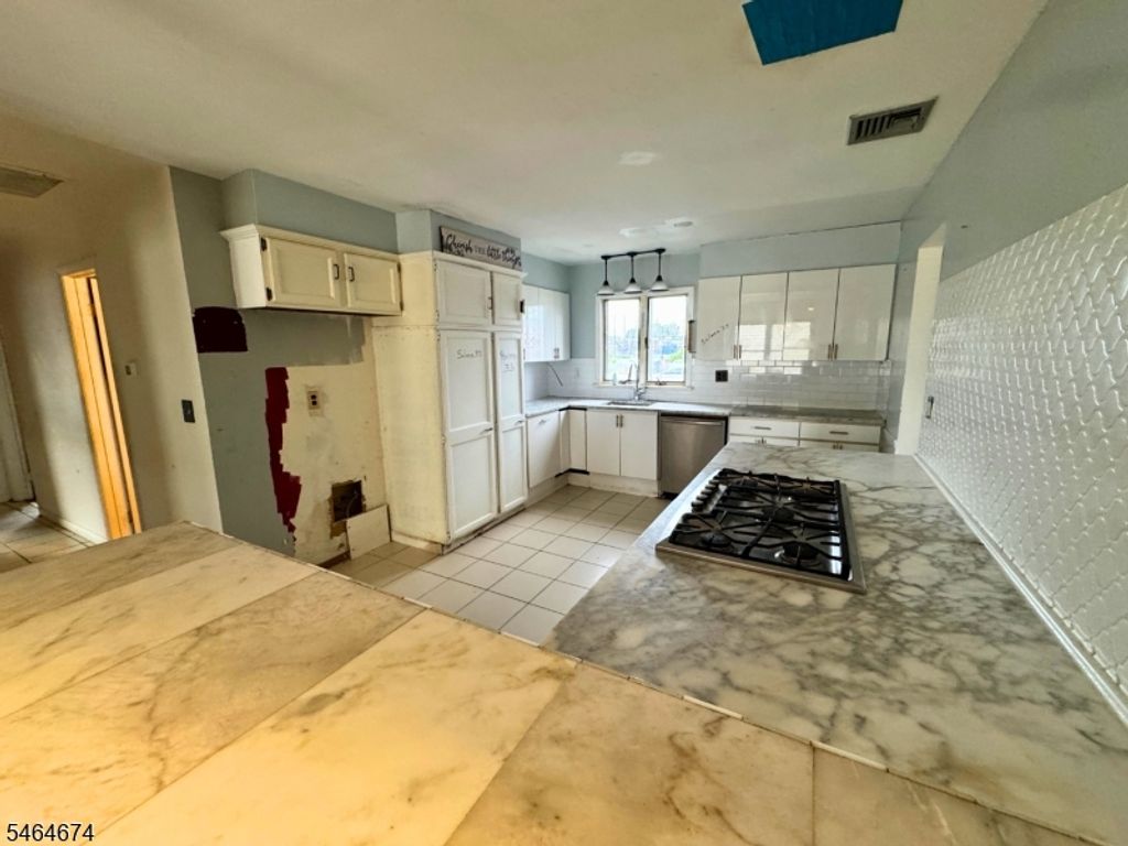 43 Hope St, Lodi Boro, NJ 07644 — photo 5