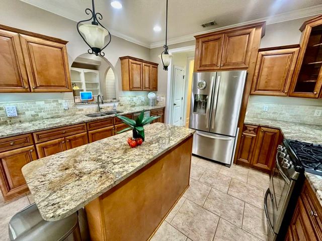 115 Madeira Lane, Brunswick, GA 31523