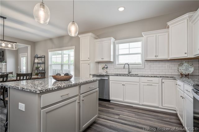 6905 Freedom Way, Charlestown, IN 47111