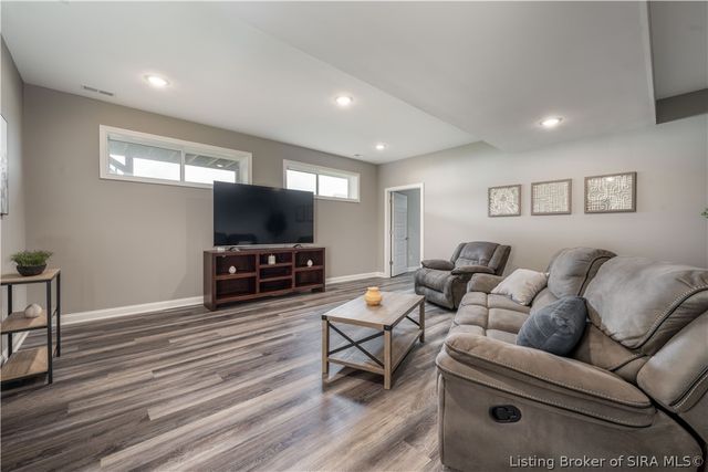 6905 Freedom Way, Charlestown, IN 47111