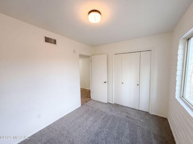 917 N Miller Drive, Tucson, AZ 85710